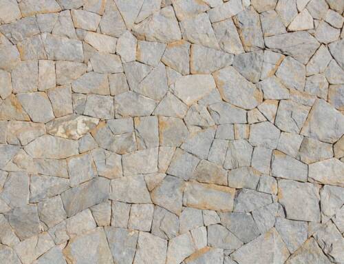 Como tirar o cimento seco da pedra gres?