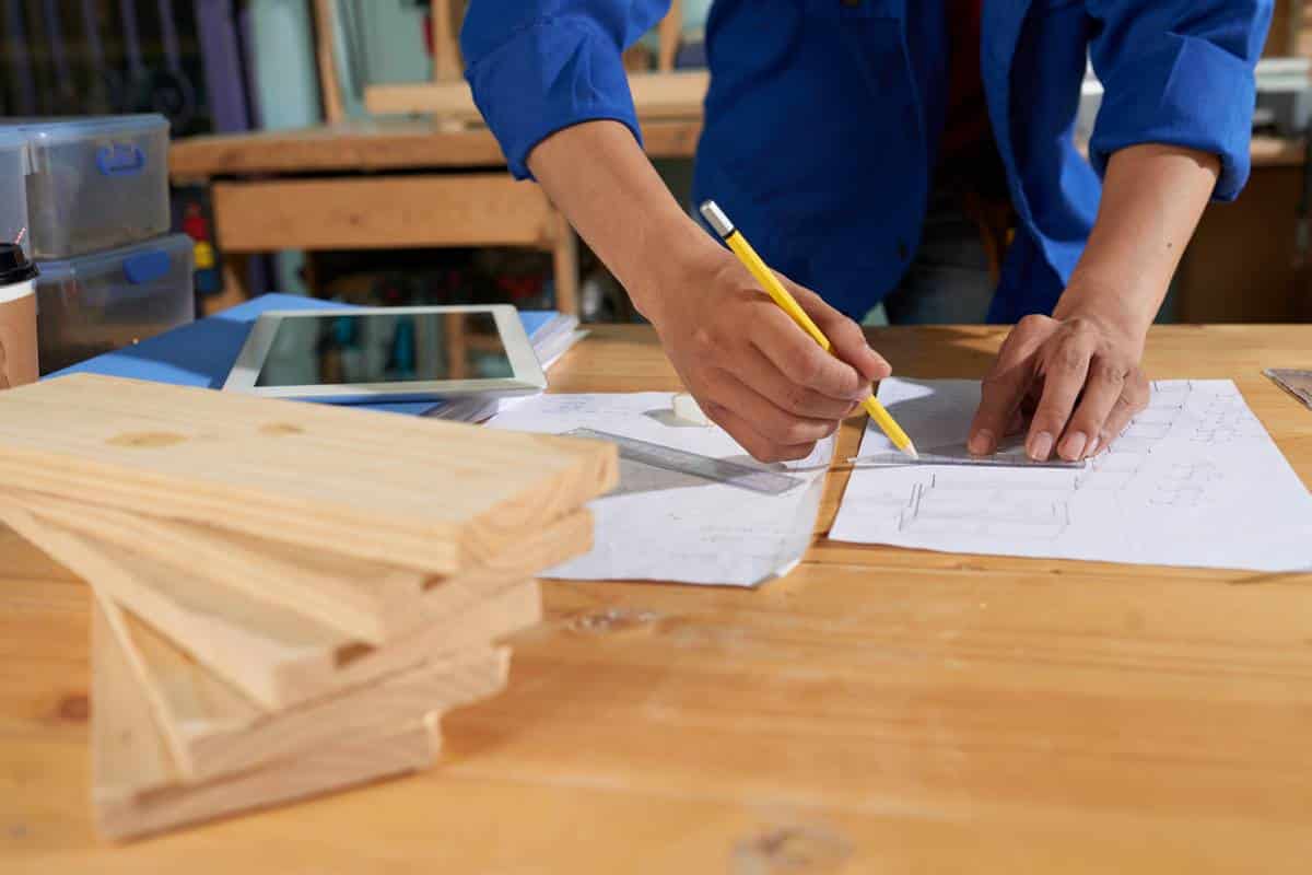 Um guia para escolher a madeira perfeita para seus projetos de marcenaria